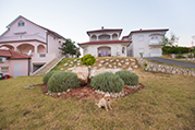 appartamento casa accanto