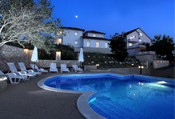 piscina e casa
